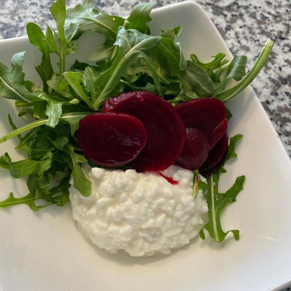 Beet and Cottage Cheese Salad